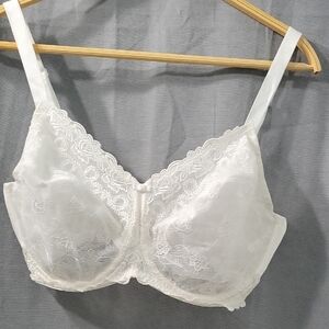 Wacoal 85720 Delicate White Classic  Lace Bra Size 38DDD